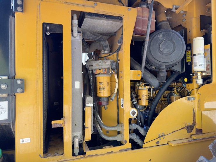 2010-caterpillar-930h-image-20