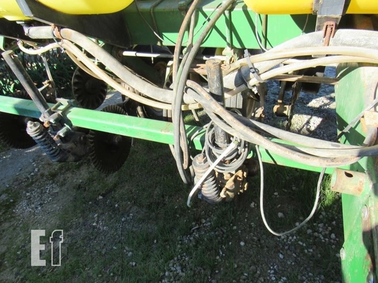 john-deere-7000-image-15