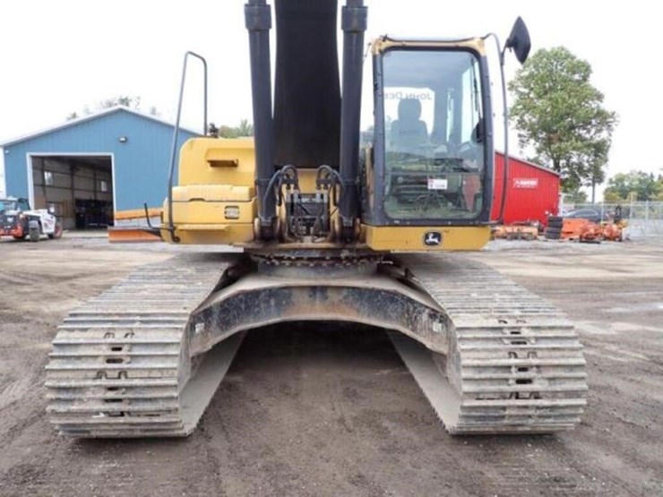 2012-deere-350g-lc-image-31