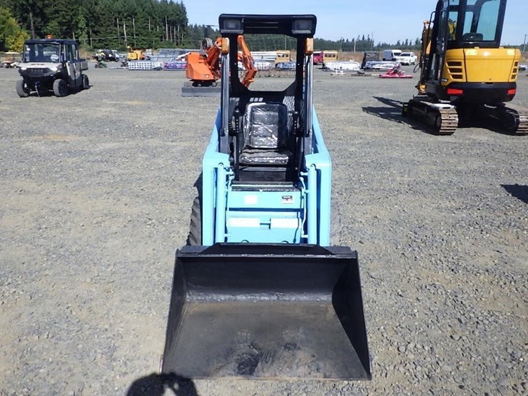 tcm-604-skid-steer-loader-image-8