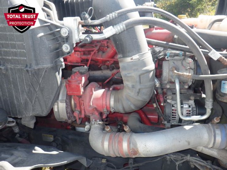 2021-freightliner-cascadia-126-image-24