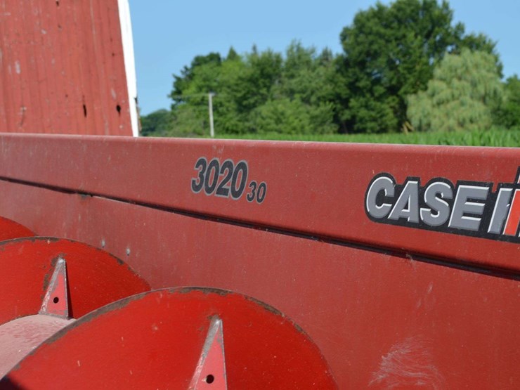 2011-case-ih-3020-image-2