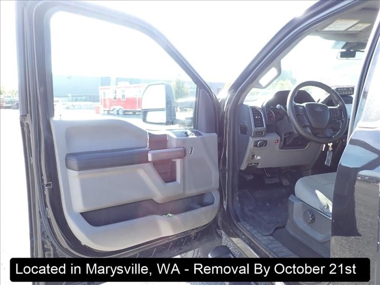 2020-ford-f550-image-18