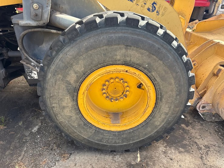 komatsu-wa320-image-57