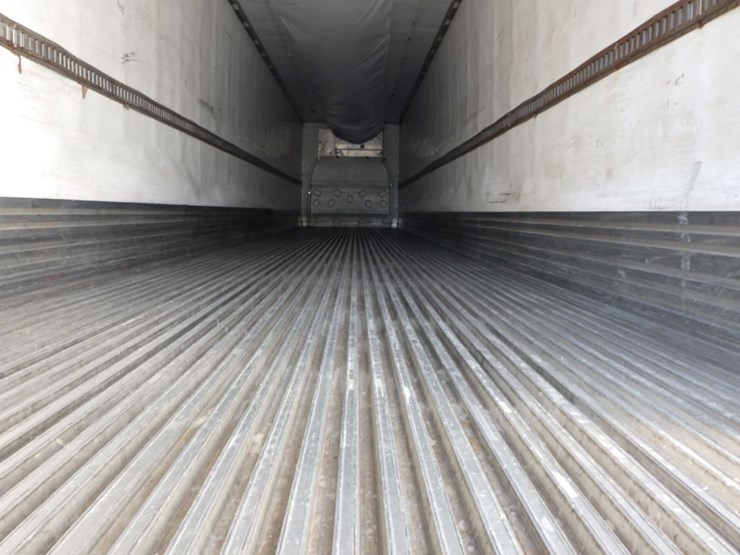 2012-utility-reefer-image-22