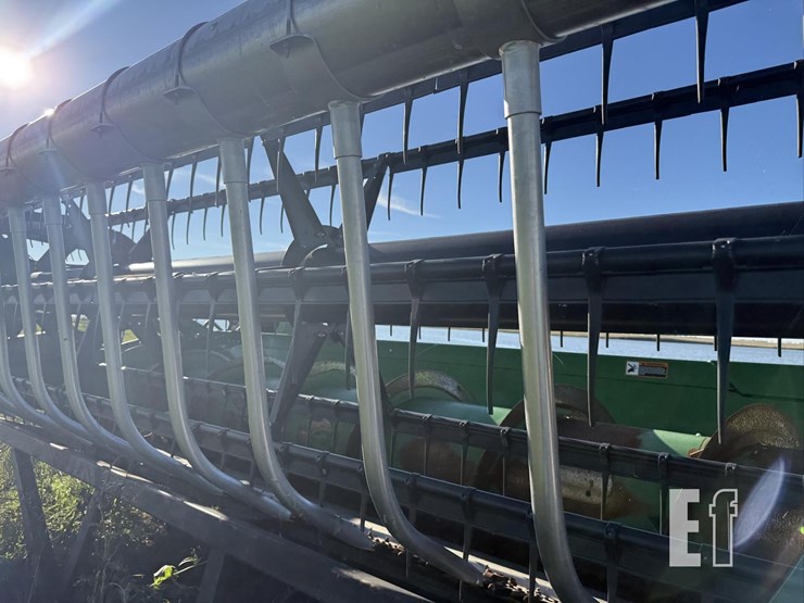 2014-john-deere-635f-image-13