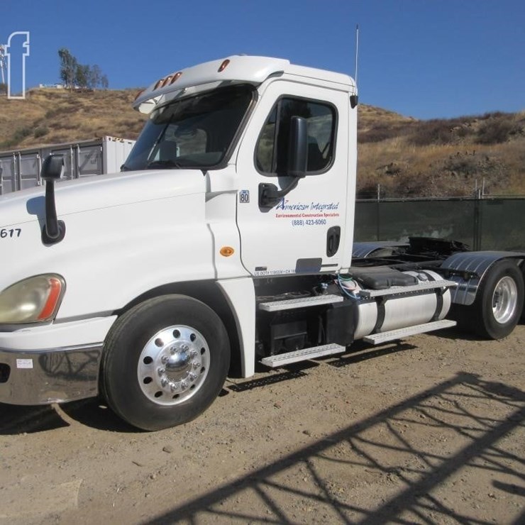 2012 FREIGHTLINER CASCADIA 125