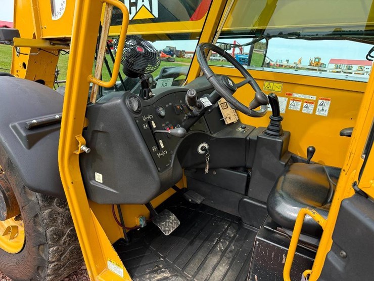 2007-caterpillar-tl943-image-39