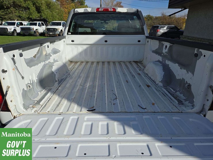 2014-chevrolet-silverado-1500-image-24