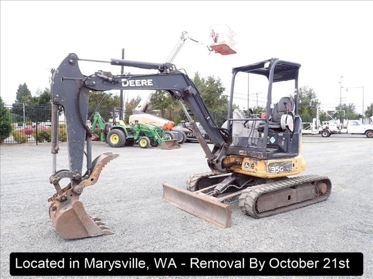 2016-deere-35g-image-1