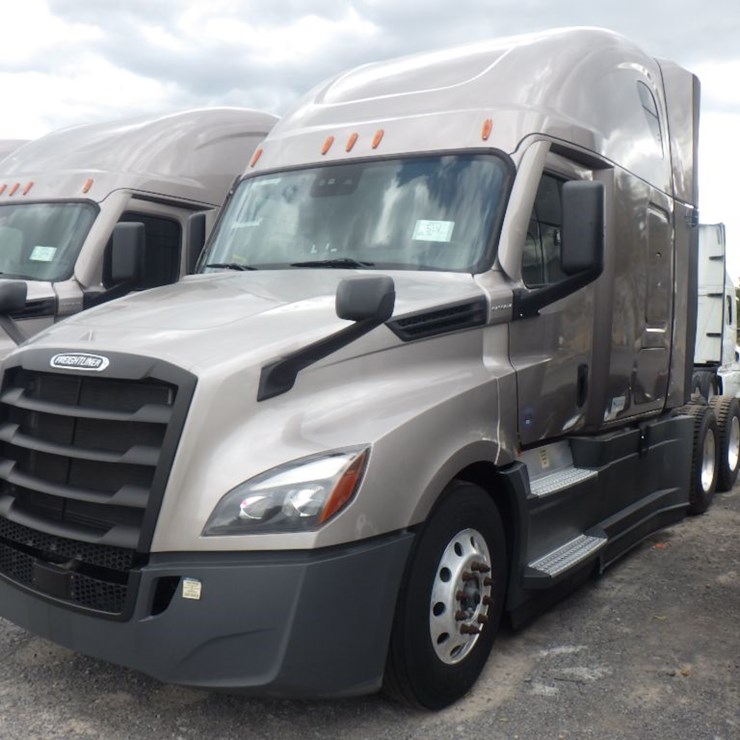 2024 FREIGHTLINER CASCADIA 126