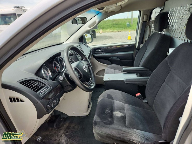 2015-ram-c/v-tradesman-image-13