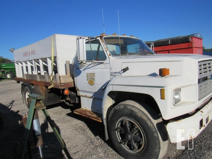 1988-ford-f800-image-1