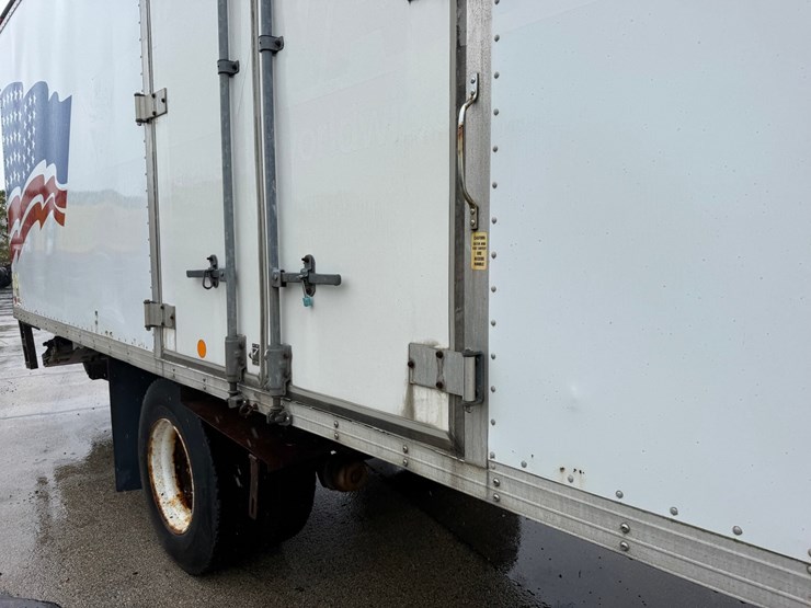 #1665-•-2008-international-navistar-box-truck-image-31