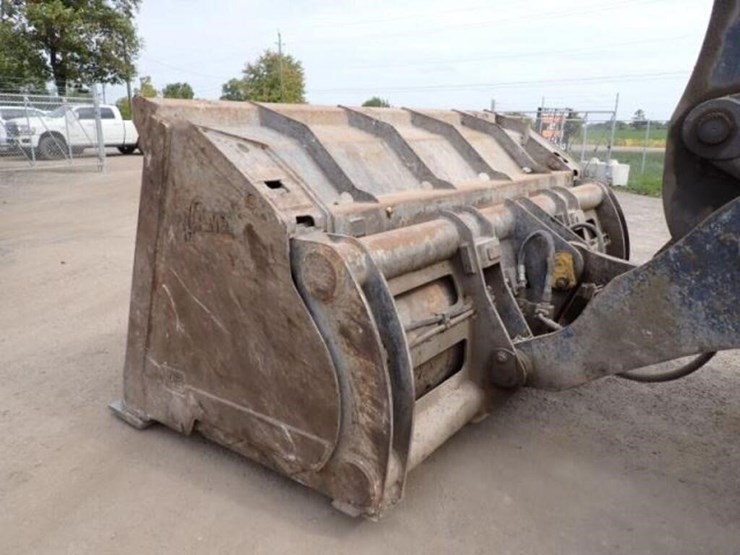 2017-komatsu-wa320pz-6-image-25