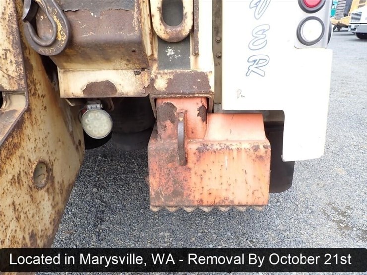 1993-peterbilt-378-image-14