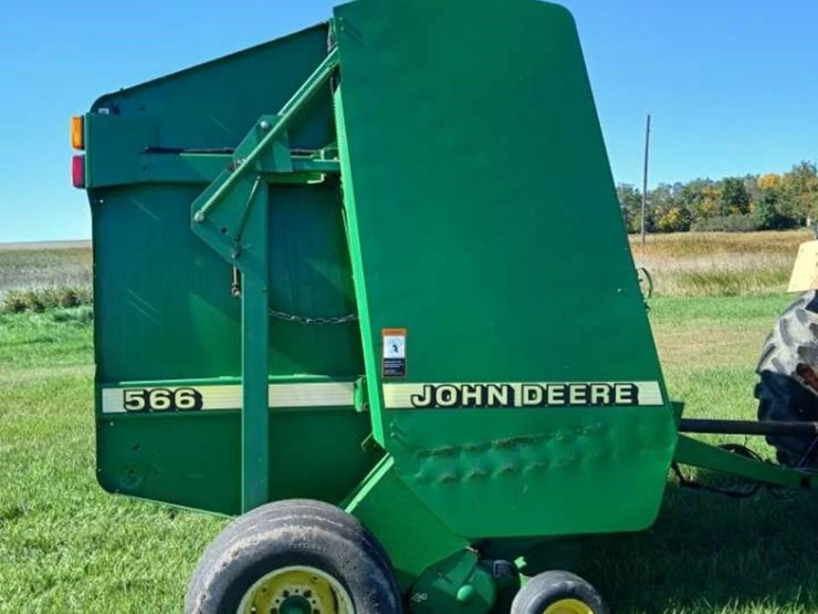 2000-john-deere-566-image-1