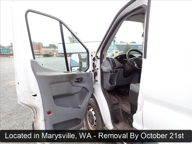 2015-ford-transit-image-13