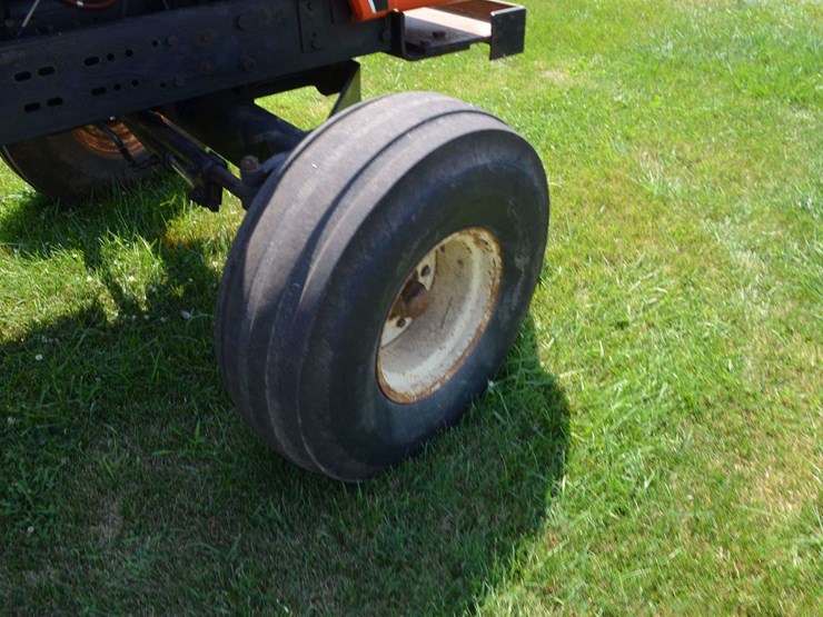 allis-chalmers-8030-image-7