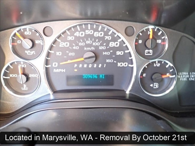 2009-chevrolet-3500-image-15