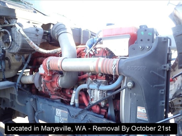 2019-peterbilt-567-image-7