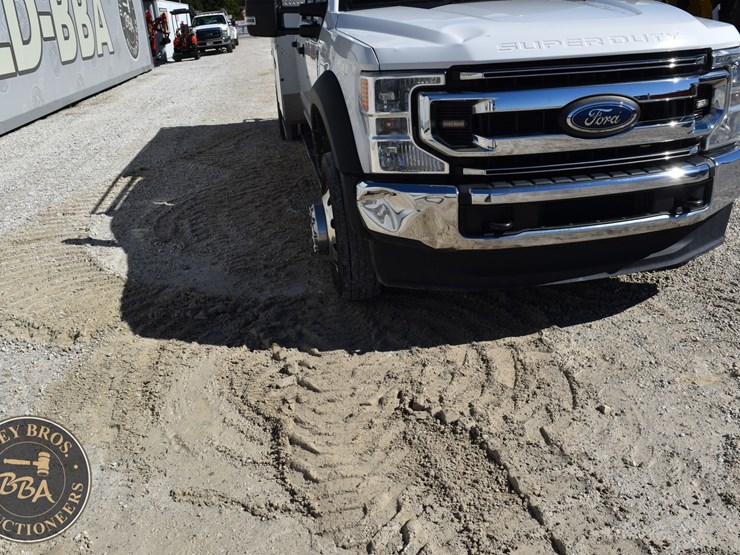 2020-ford-f550-xl-image-27