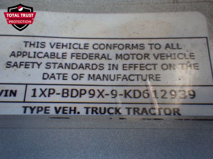 2019-peterbilt-579-image-22
