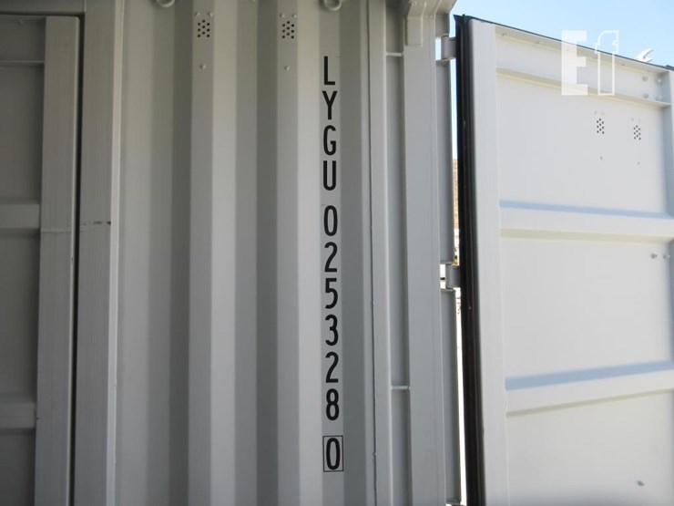 40'-high-cube-shipping-container-image-7