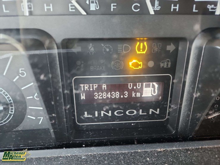 2008-lincoln-navigator-l-image-25