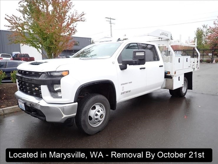 2021-chevrolet-3500-image-1
