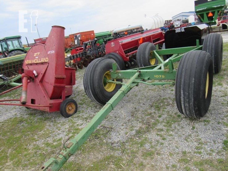 john-deere-1075-image-1