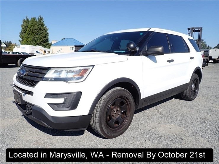 2016-ford-explorer-image-1
