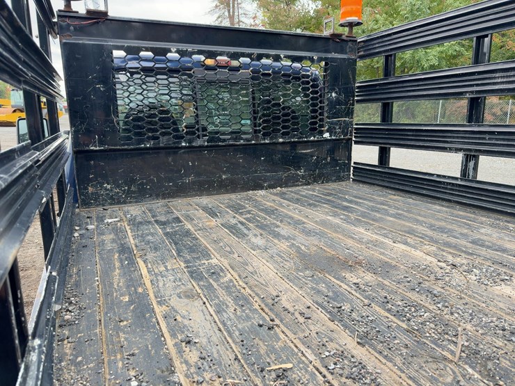 2010-ford-f350-xl-image-13