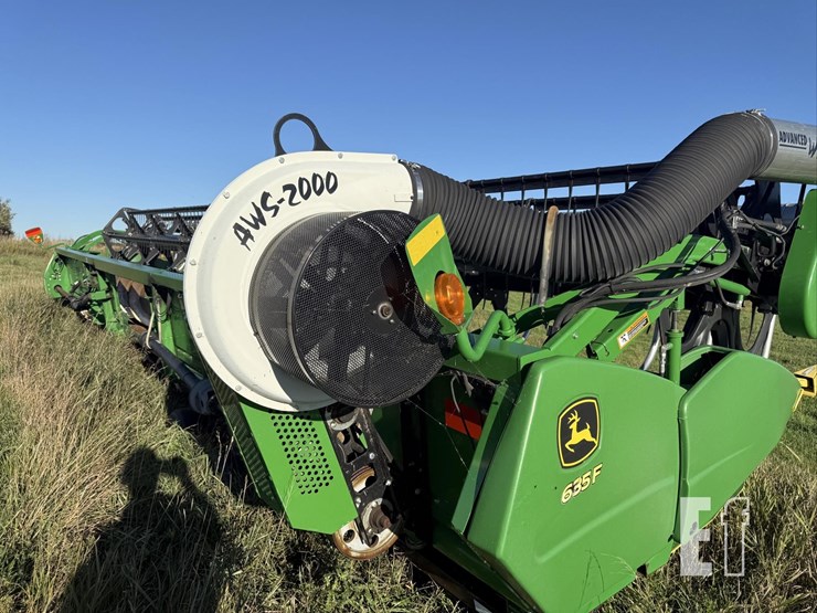 2014-john-deere-635f-image-5