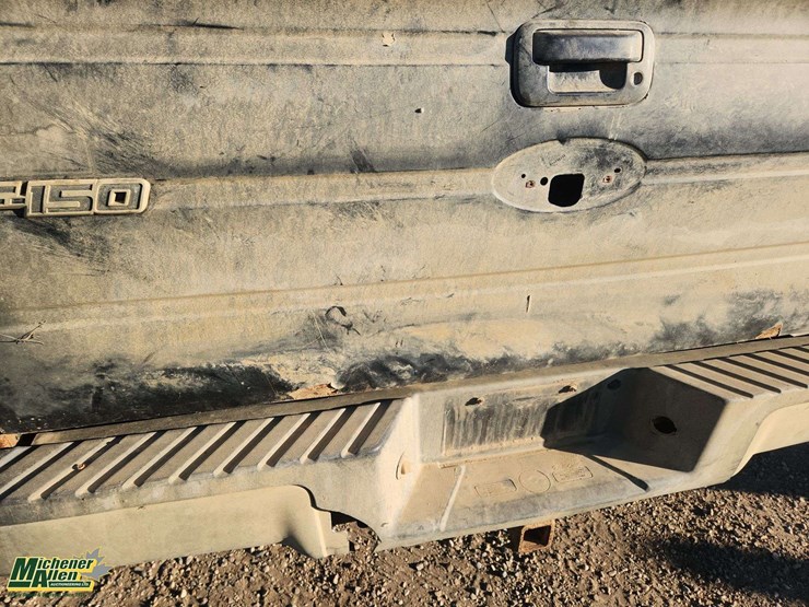2011-ford-f150-image-26