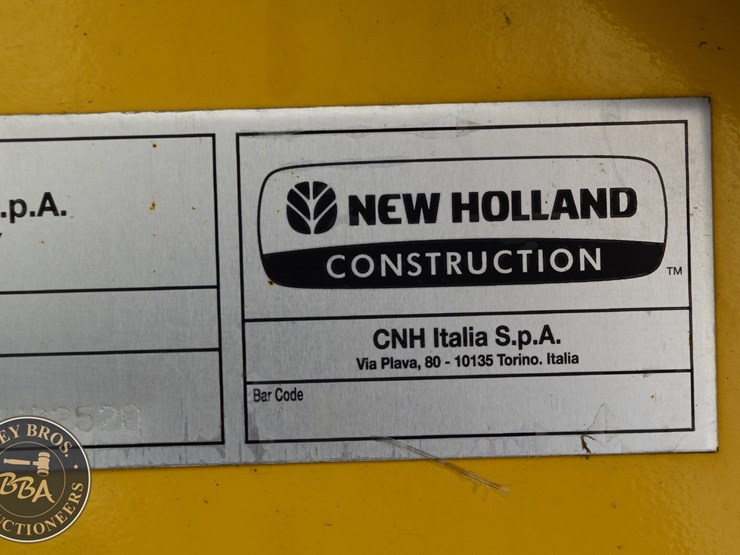 2013-new-holland-b110c-image-52