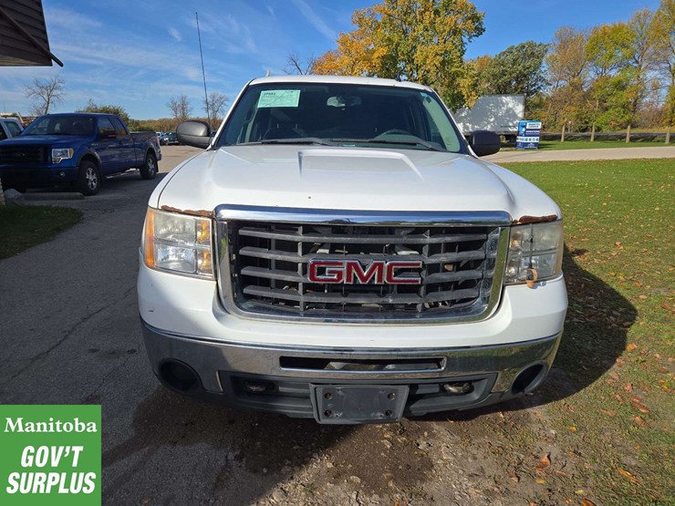 2010-gmc-sierra-2500hd-image-9