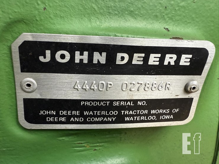 john-deere-4440-image-22