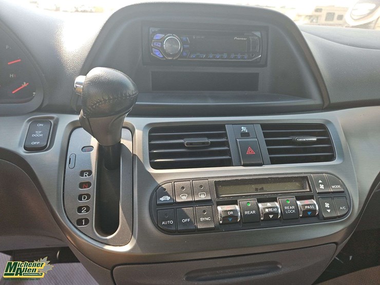 2006-honda-odyssey-image-22