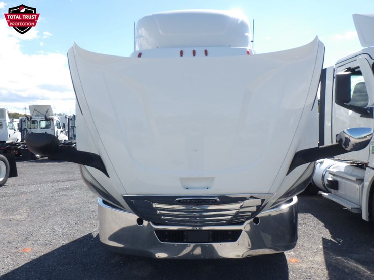 2021-freightliner-cascadia-126-image-22