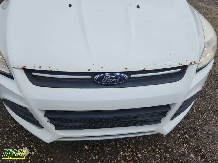 2015-ford-escape-se-image-50