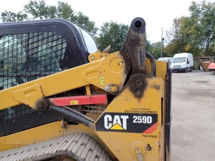 2019-caterpillar-259d-image-41