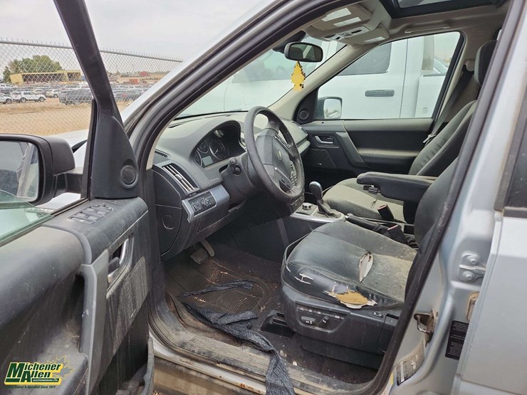 non-operable-2008-land-rover-lr2-se-image-10