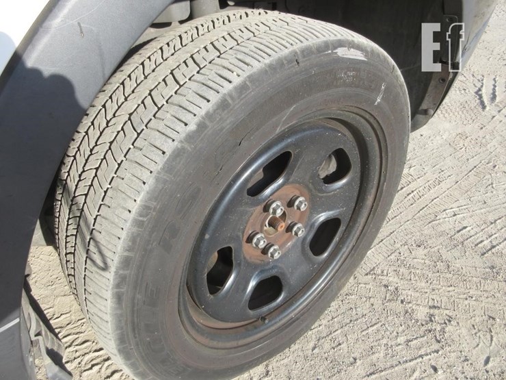 2014-ford-explorer-image-17