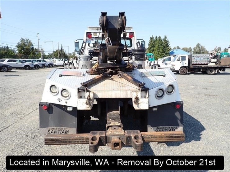 2020-freightliner-m2-image-43