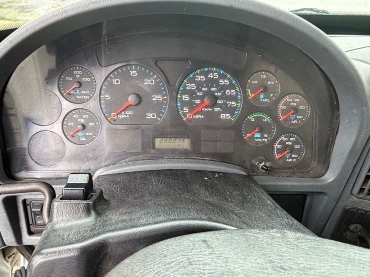 international-durastar-4400-image-45