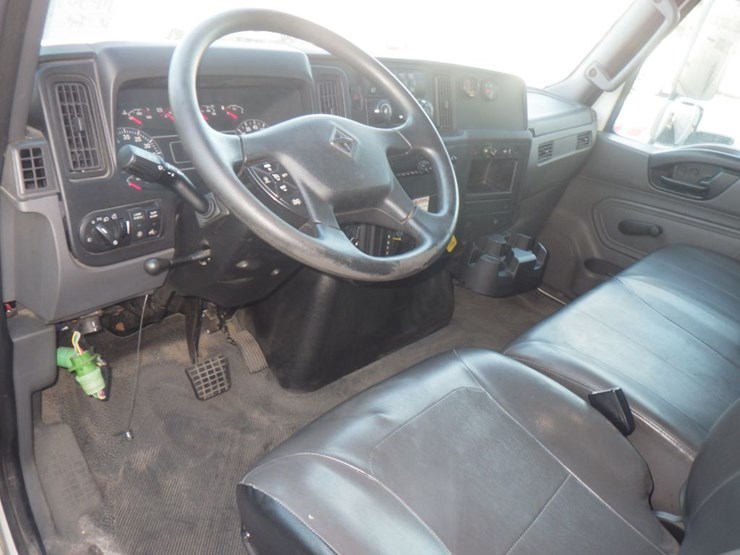 2020-international-mv607-image-9