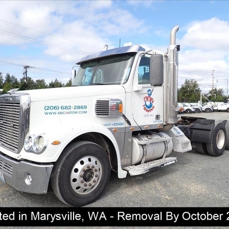 2013 FREIGHTLINER CORONADO