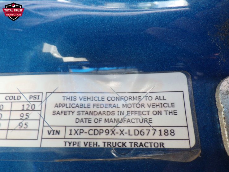 2020-peterbilt-567-image-19