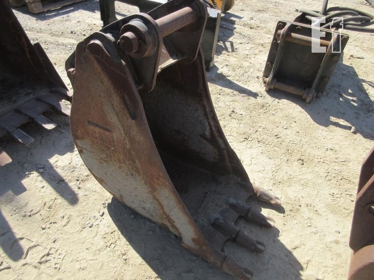 caterpillar-16-image-2